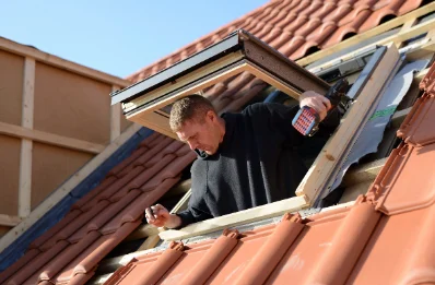 Pose de fenêtres de toit Velux à Moriviller